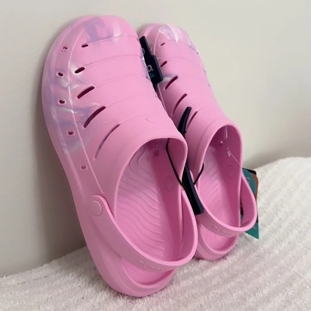 Kids Pink Water-Ready Clog Sandals with Marbled Accents